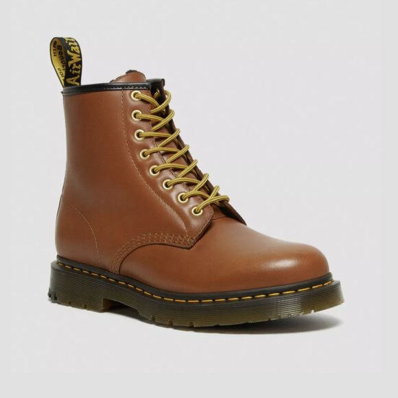 1460 Dr. Martens Wintergrip Leather Lace Up Boots - Unisex Size 5M or 6W - Picture 1 of 8